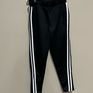 Medium child Weissman black pants with white stripes